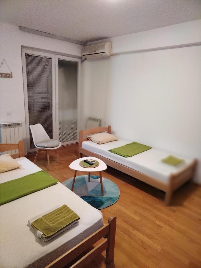 Jani Apartment 2 City Center Skopje Eksteriør bilde